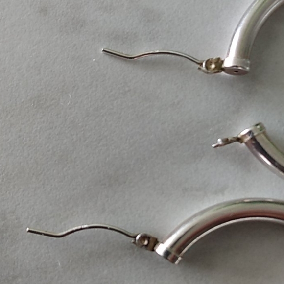 Jewelry - Picture 4 of 4